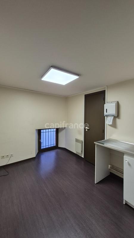 Immeuble - 237 m² - 12 pièces