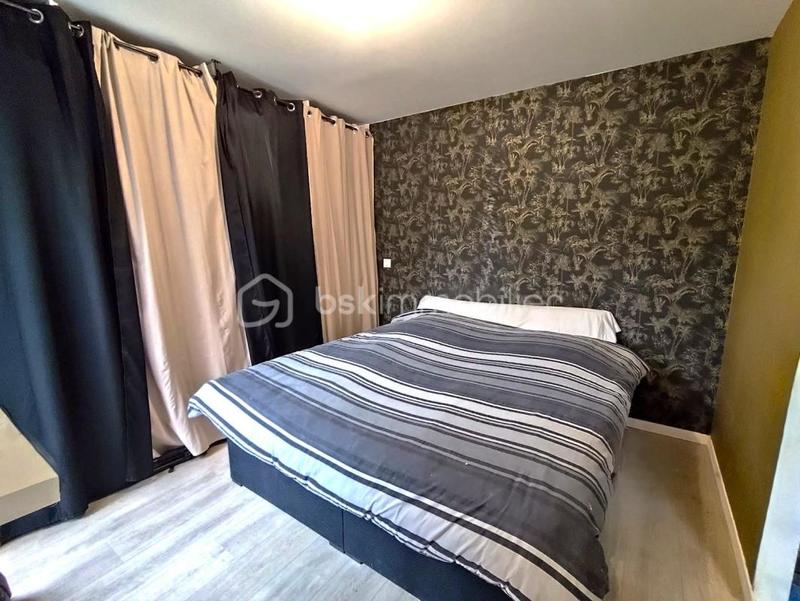 Maison - 163 m² - 8 pièces