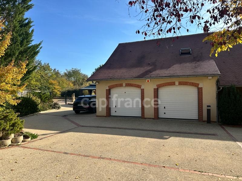 Maison - 272 m² - 10 pièces