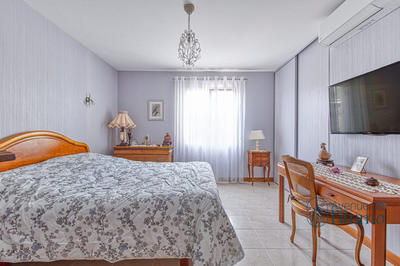 Maison - 186 m² - 6 pièces