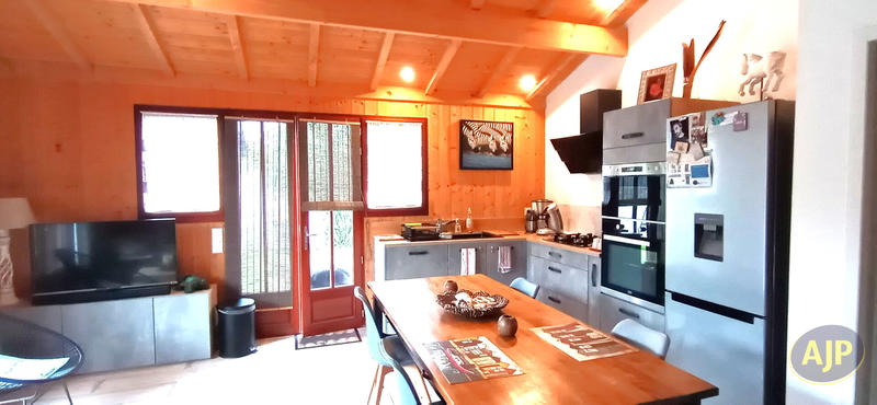 Maison - 188 m² - 7 pièces