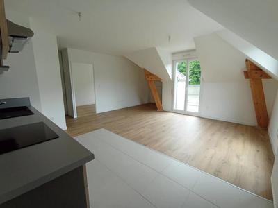 Appartement - 90 m² - 4 pièces