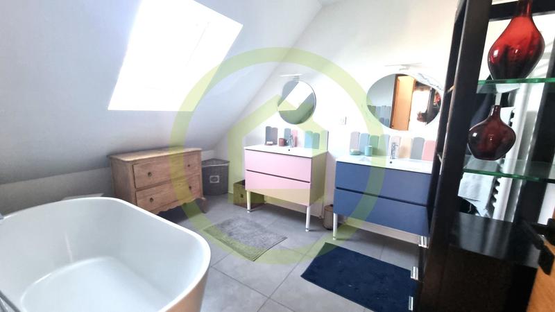 Maison - 152 m² - 6 pièces