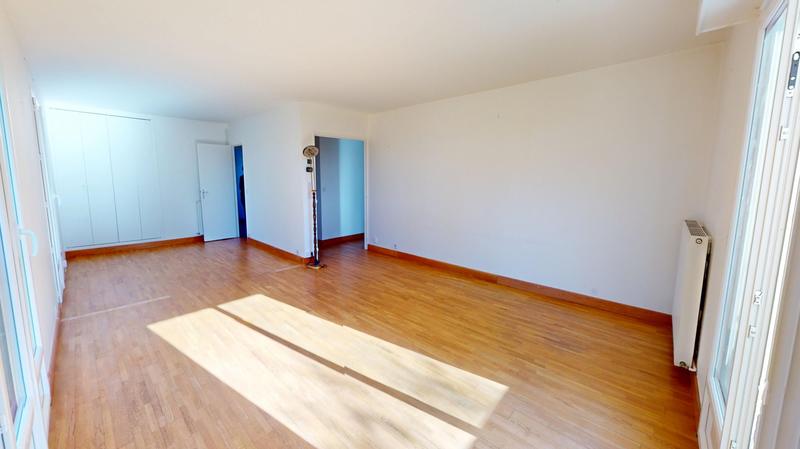 Appartement - 83 m² - 5 pièces