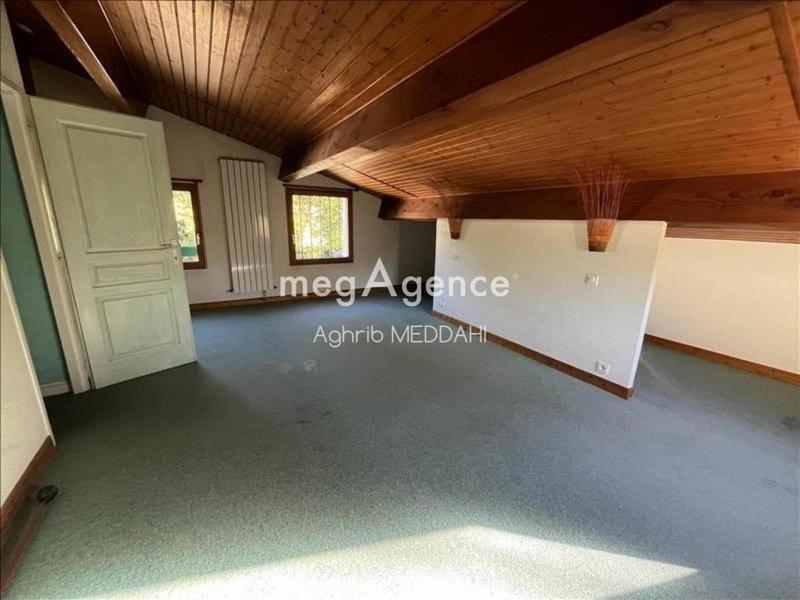Maison - 240 m² - 5 pièces