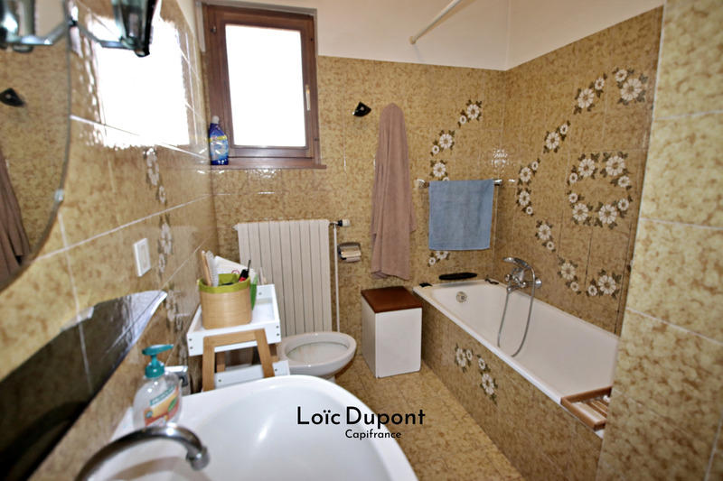 Maison - 189 m² - 8 pièces