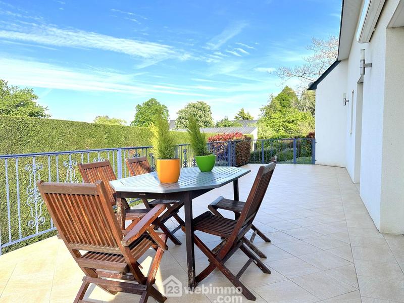 Maison - 193 m² - 6 pièces