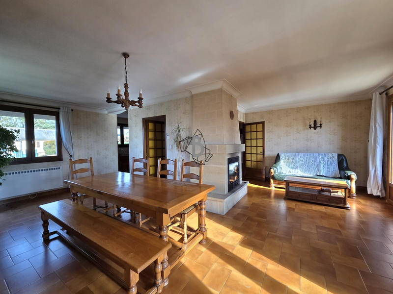 Maison - 159 m² - 7 pièces