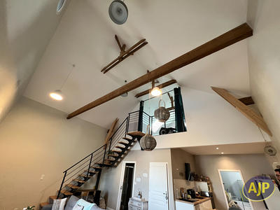 Appartement - 84 m² - 3 pièces