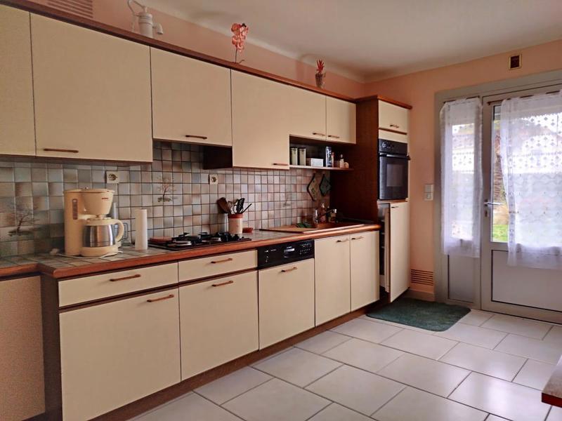 Maison - 222 m² - 8 pièces