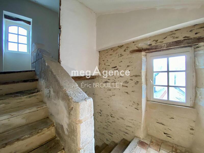 Maison - 202 m² - 8 pièces