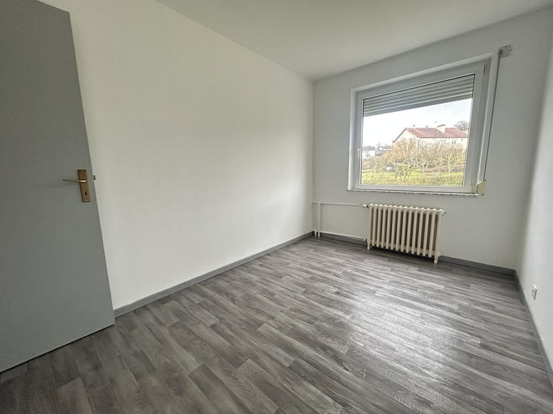 Appartement - 100 m² - 5 pièces