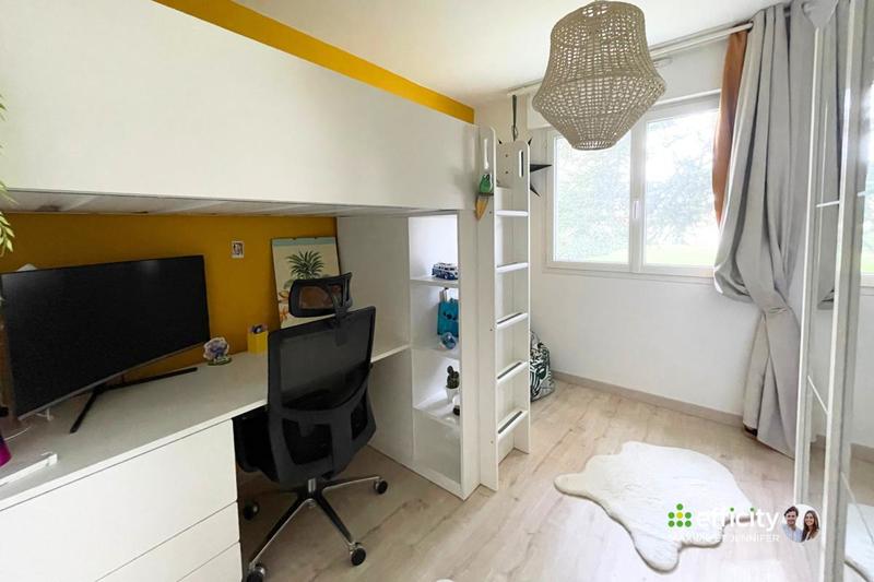 Appartement - 96 m² - 4 pièces