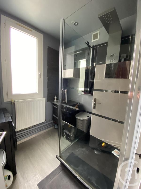 Appartement - 63 m² - 4 pièces