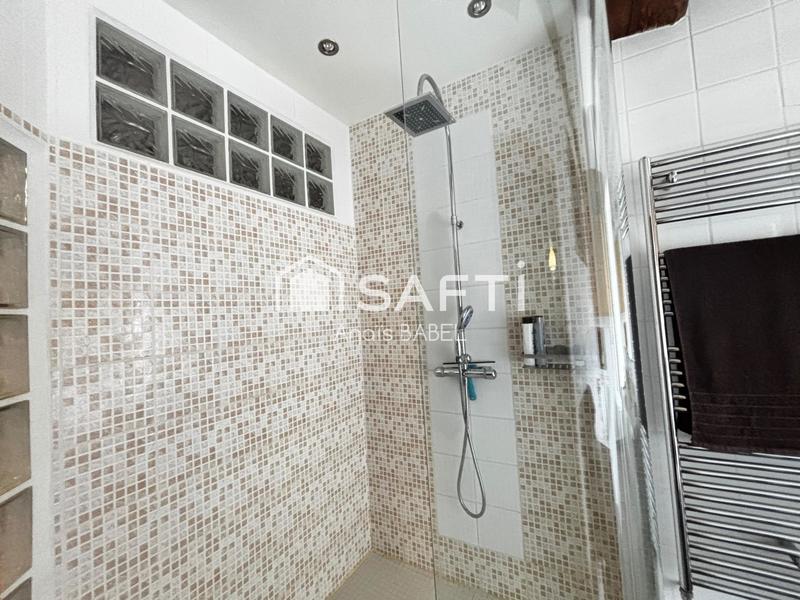 Maison - 191 m² - 8 pièces