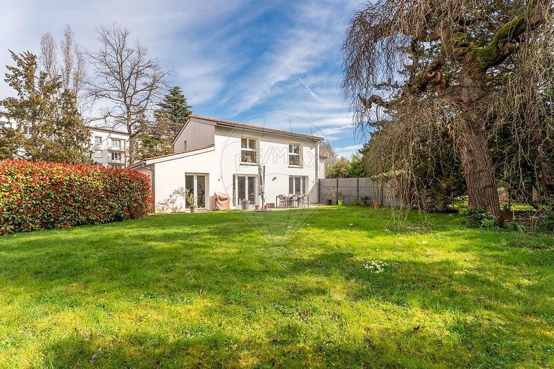 Maison - 136 m² - 5 pièces