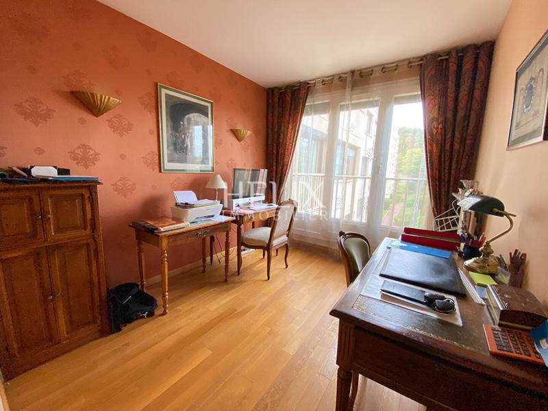 Appartement - 100 m² - 5 pièces