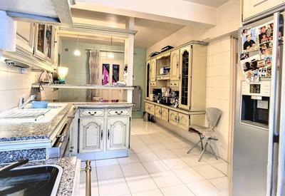 Maison - 136 m² - 8 pièces