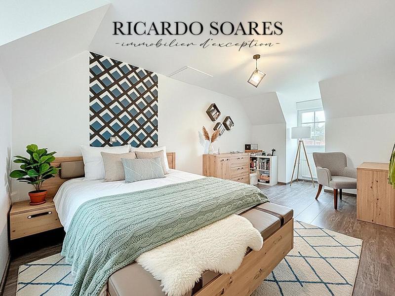 Maison - 242 m² - 7 pièces