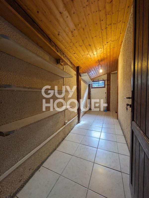 Maison - 104 m² - 4 pièces