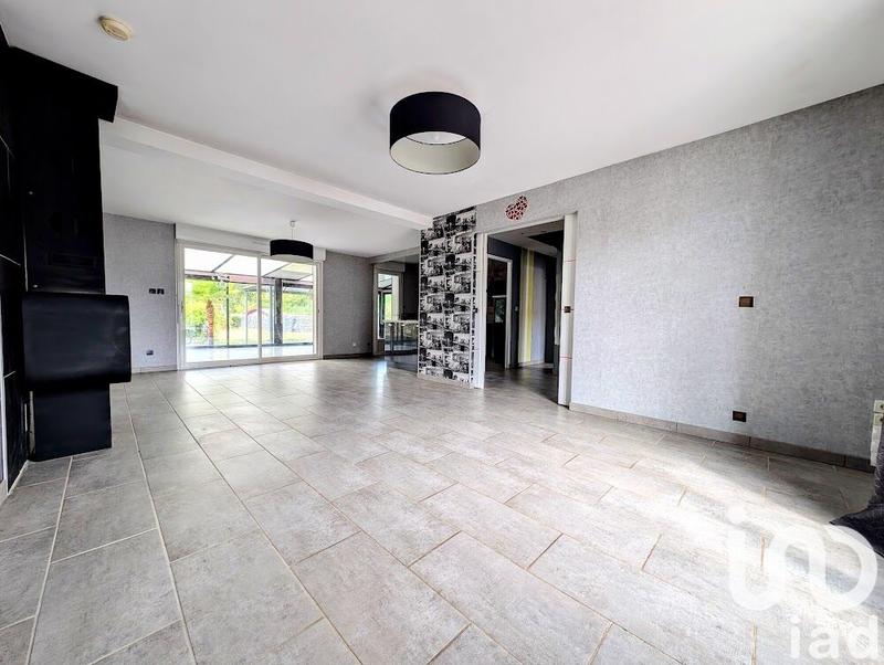 Maison - 185 m² - 8 pièces