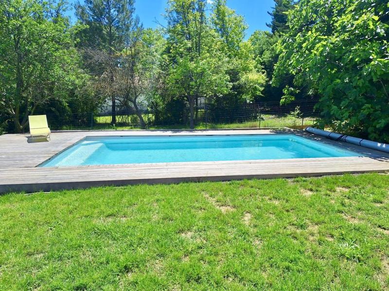 Villa - 104 m² - 4 pièces