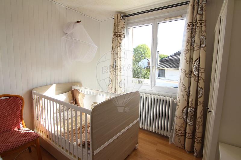 Maison - 175 m² - 8 pièces