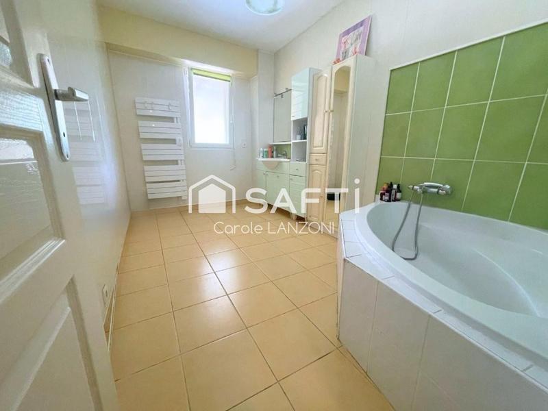 Maison - 147 m² - 6 pièces