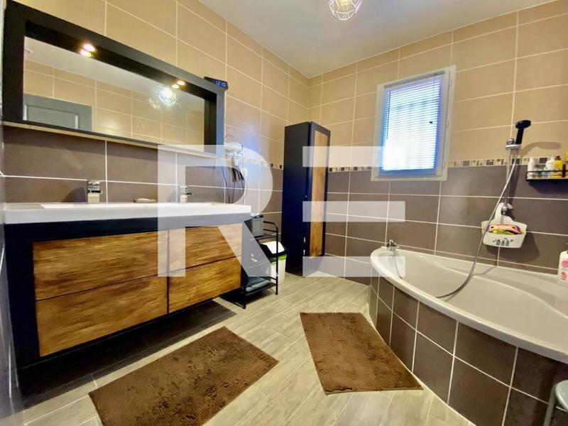 Maison - 132 m² - 5 pièces