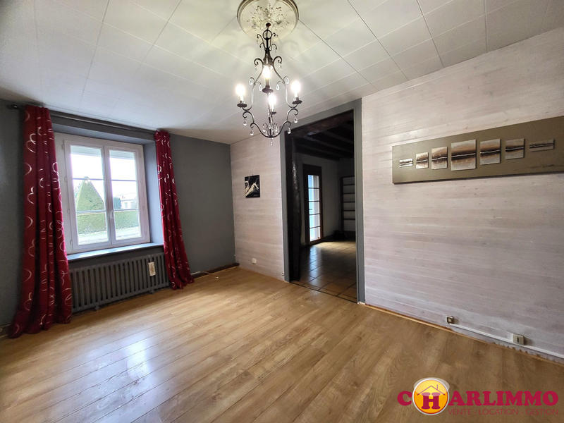 Maison traditionnelle - 157 m² - 6 pièces