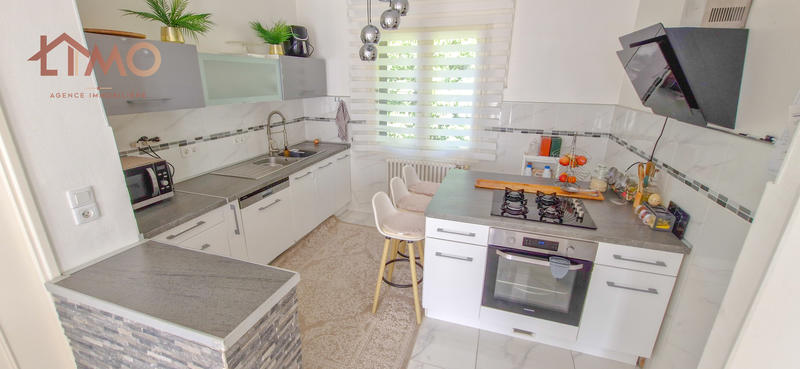 Maison de ville - 178 m² - 10 pièces