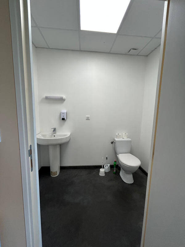 Bureau - 220 m² - 3 pièces