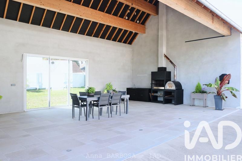 Maison - 361 m² - 10 pièces