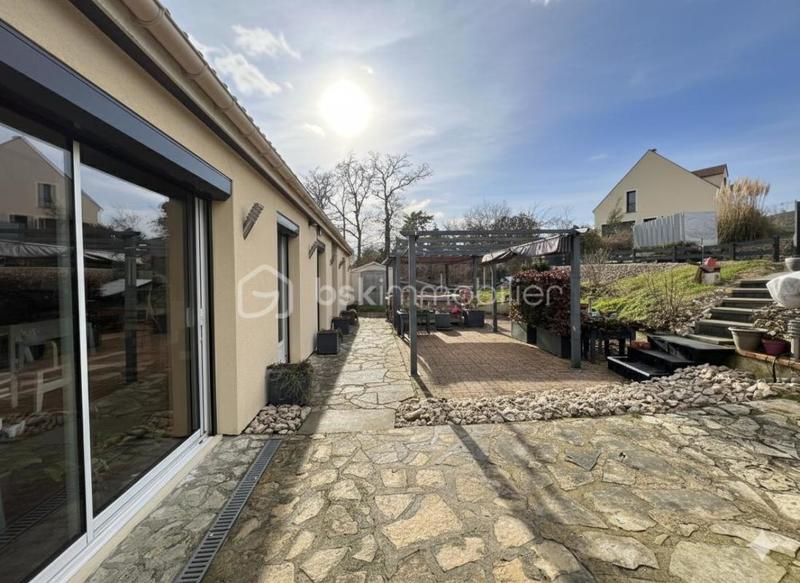 Maison - 112 m² - 7 pièces