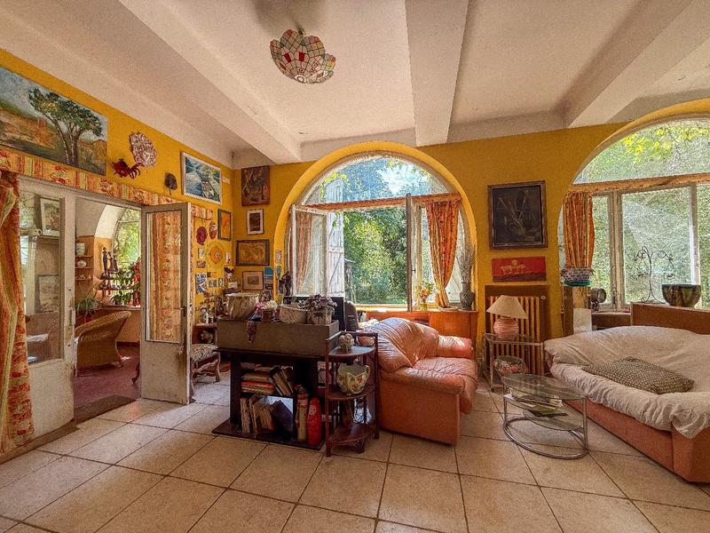 Château - 400 m² - 11 pièces