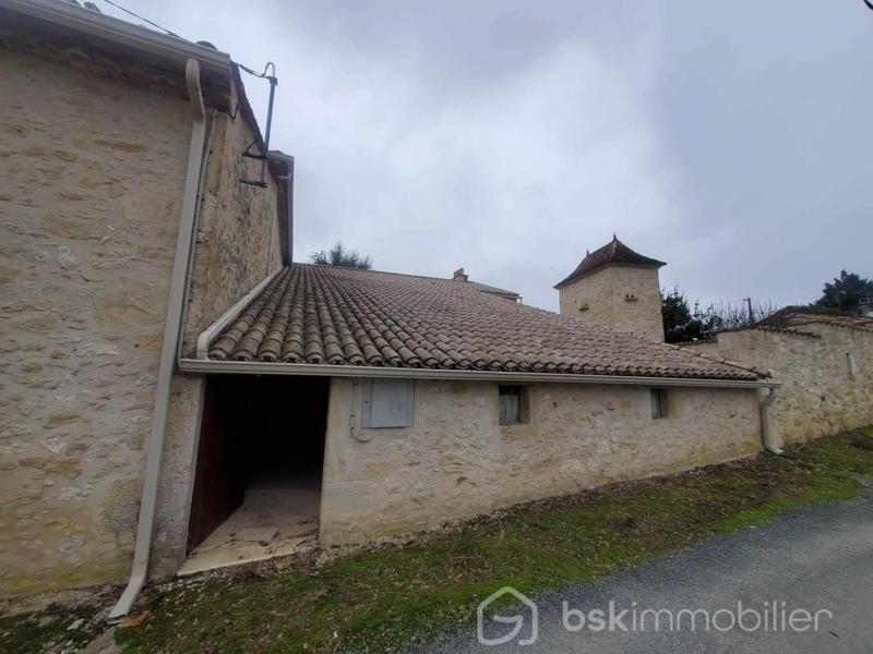 Corps de ferme - 365 m² - 10 pièces