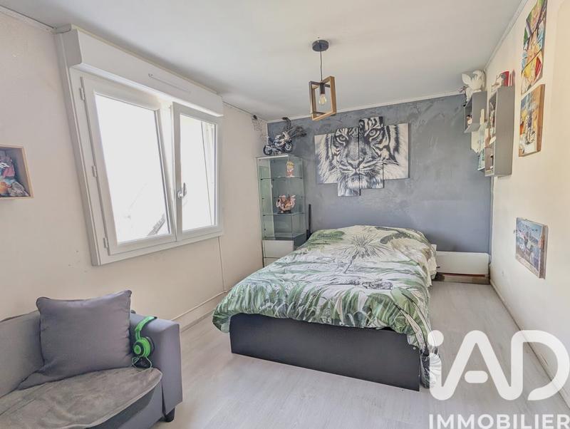 Maison - 90 m² - 5 pièces