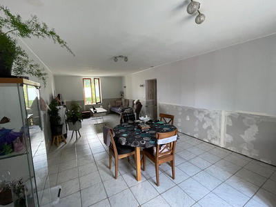 Maison - 139 m² - 5 pièces