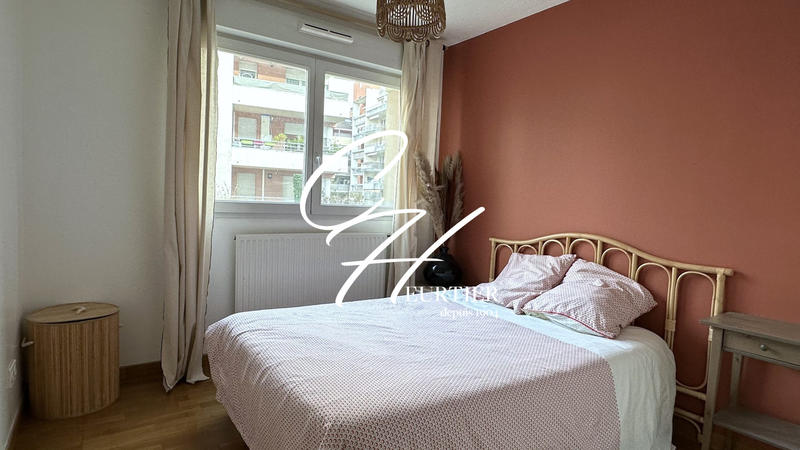 Appartement - 79 m² - 4 pièces