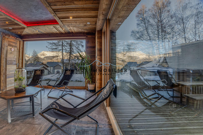 Châlet - 279 m² - 9 pièces