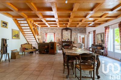 Maison - 268 m² - 6 pièces