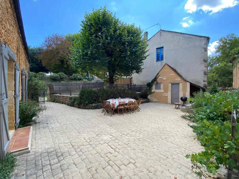 Maison de ville - 334 m² - 7 pièces