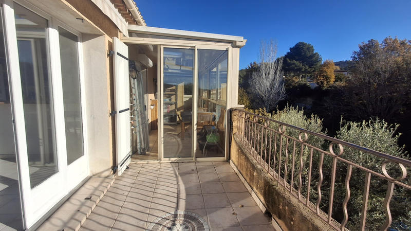 Maison - 207 m² - 7 pièces