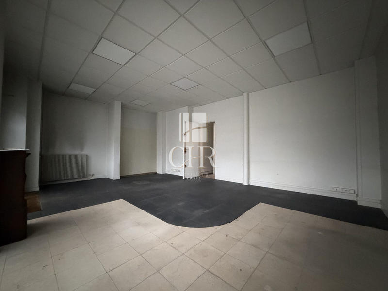 Local commercial - 101 m²