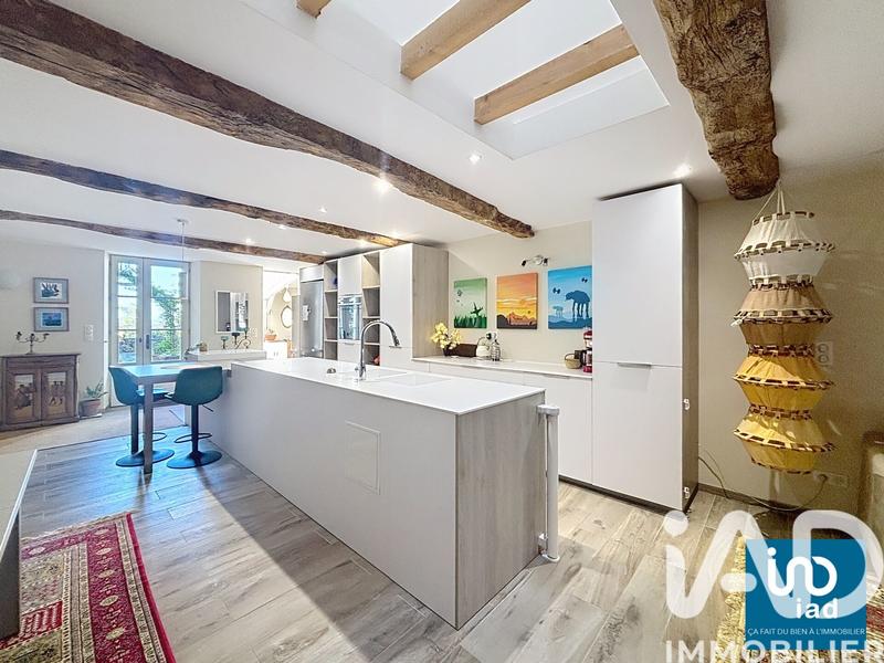 Maison - 220 m² - 10 pièces