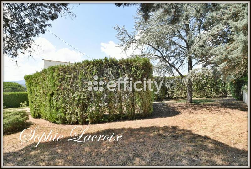 Maison - 93 m² - 5 pièces