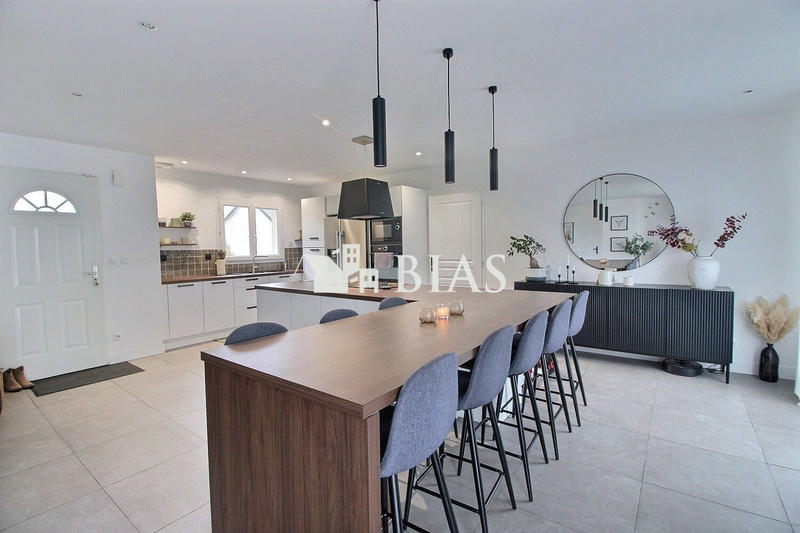 Maison - 106 m² - 4 pièces