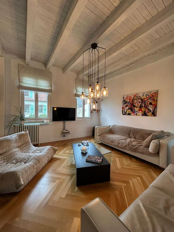 Maison - 200 m² - 8 pièces