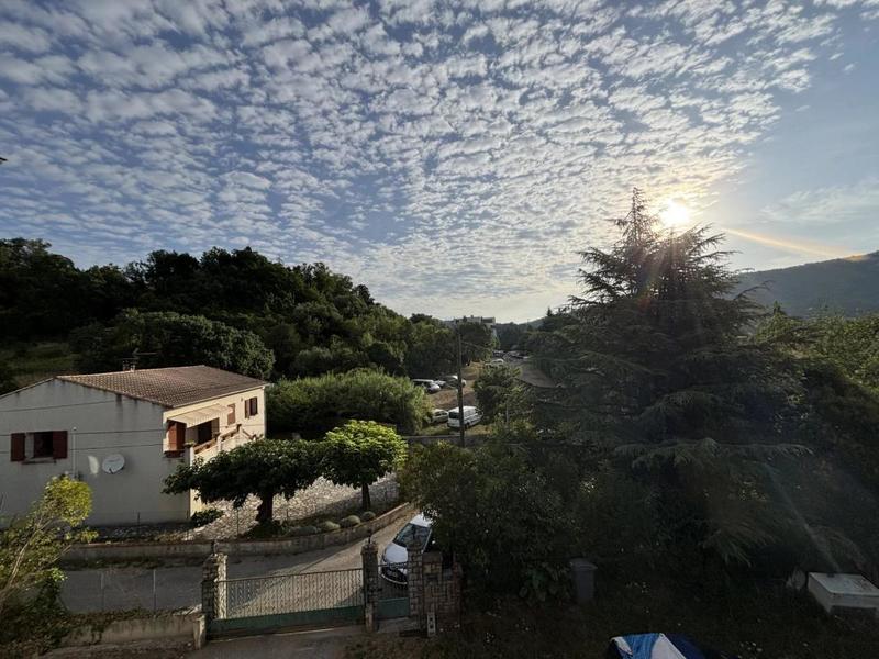 Maison - 254 m² - 12 pièces