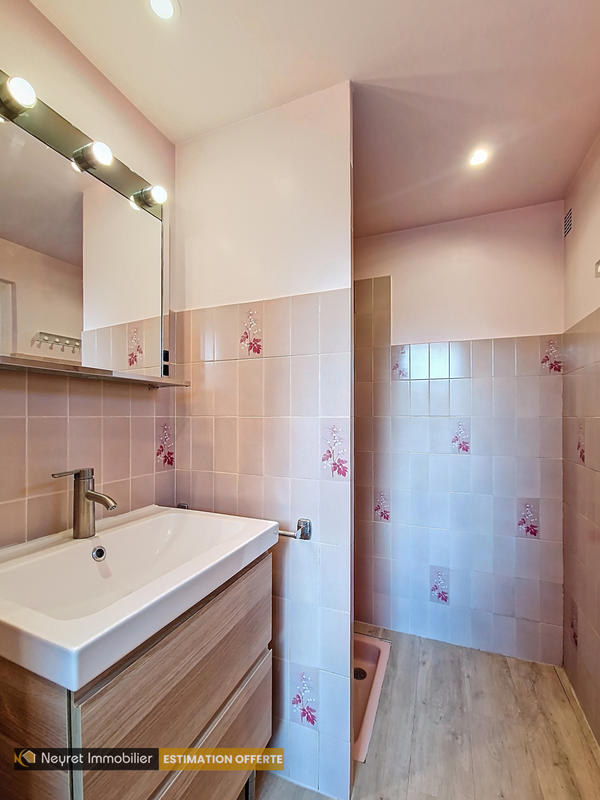 Maison de village - 125 m² - 8 pièces